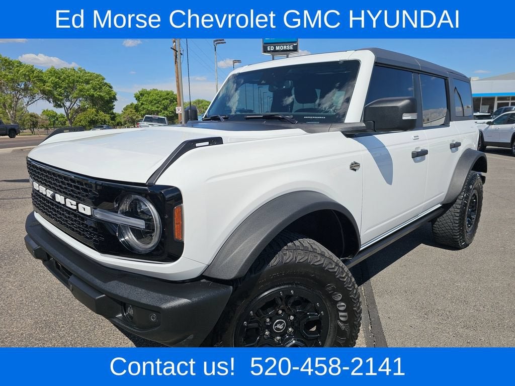 2022 Ford Bronco Wildtrak in White — front three-quarter view
