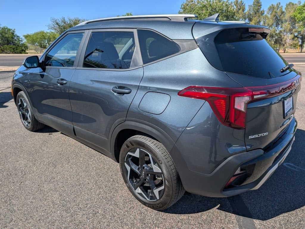 2025 Kia Seltos — rear three-quarter view